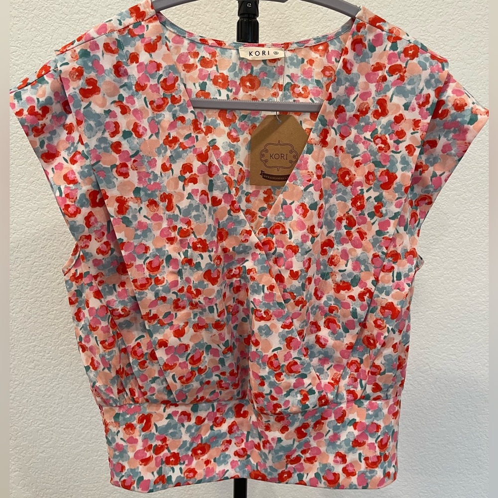 Kori Women's Floral Top Red and Pink NWT